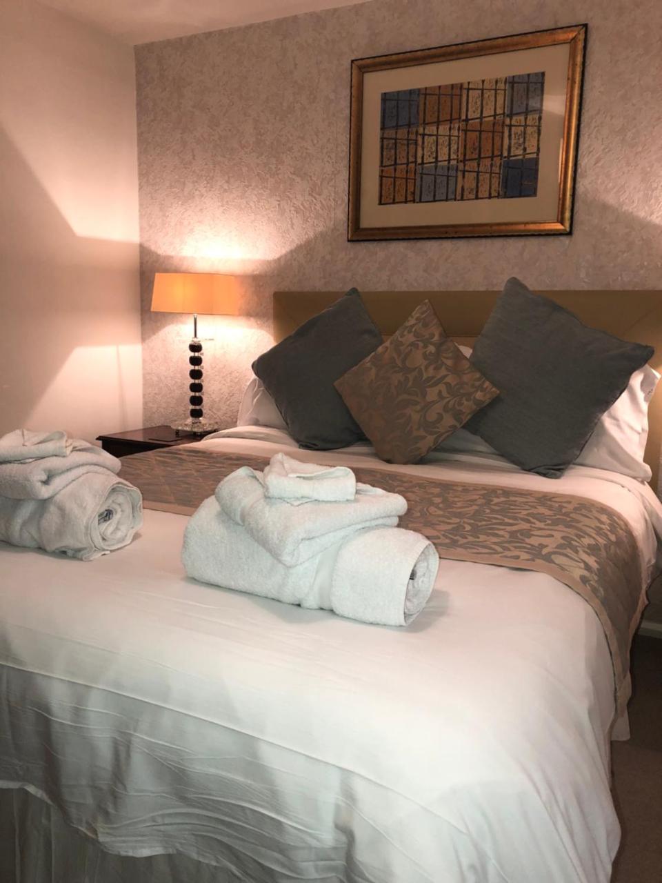 랜드퍼드 캐머론 하우스 B&B 외부 사진