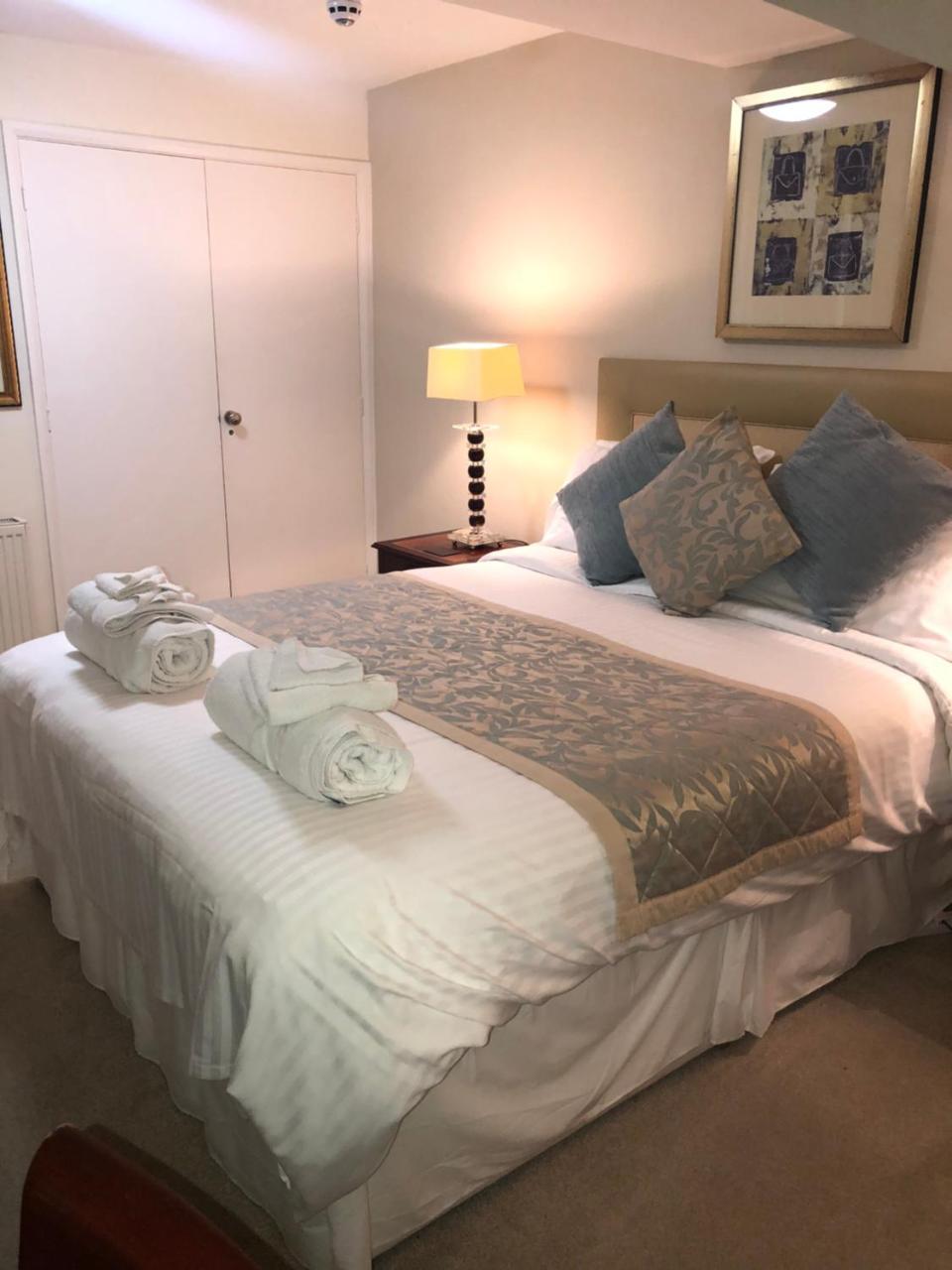 랜드퍼드 캐머론 하우스 B&B 외부 사진