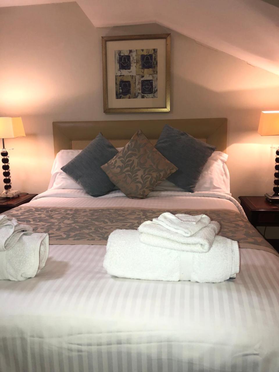 랜드퍼드 캐머론 하우스 B&B 외부 사진